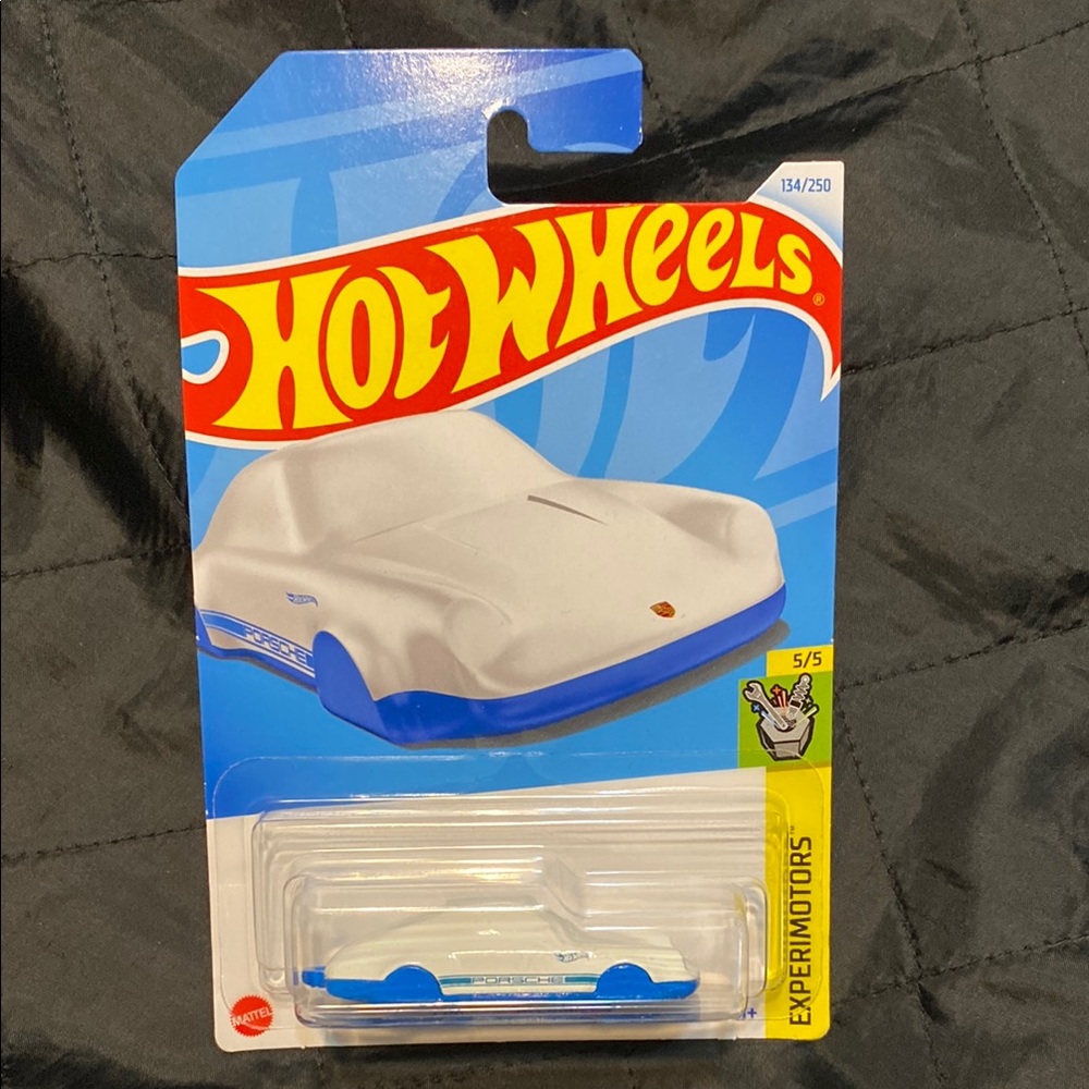 Hot Wheels Blue and White Toy Car  Porsche 911 Carrera